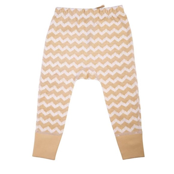 BRAND NEW Chevron Pattern Pants - Picture 2 of 5